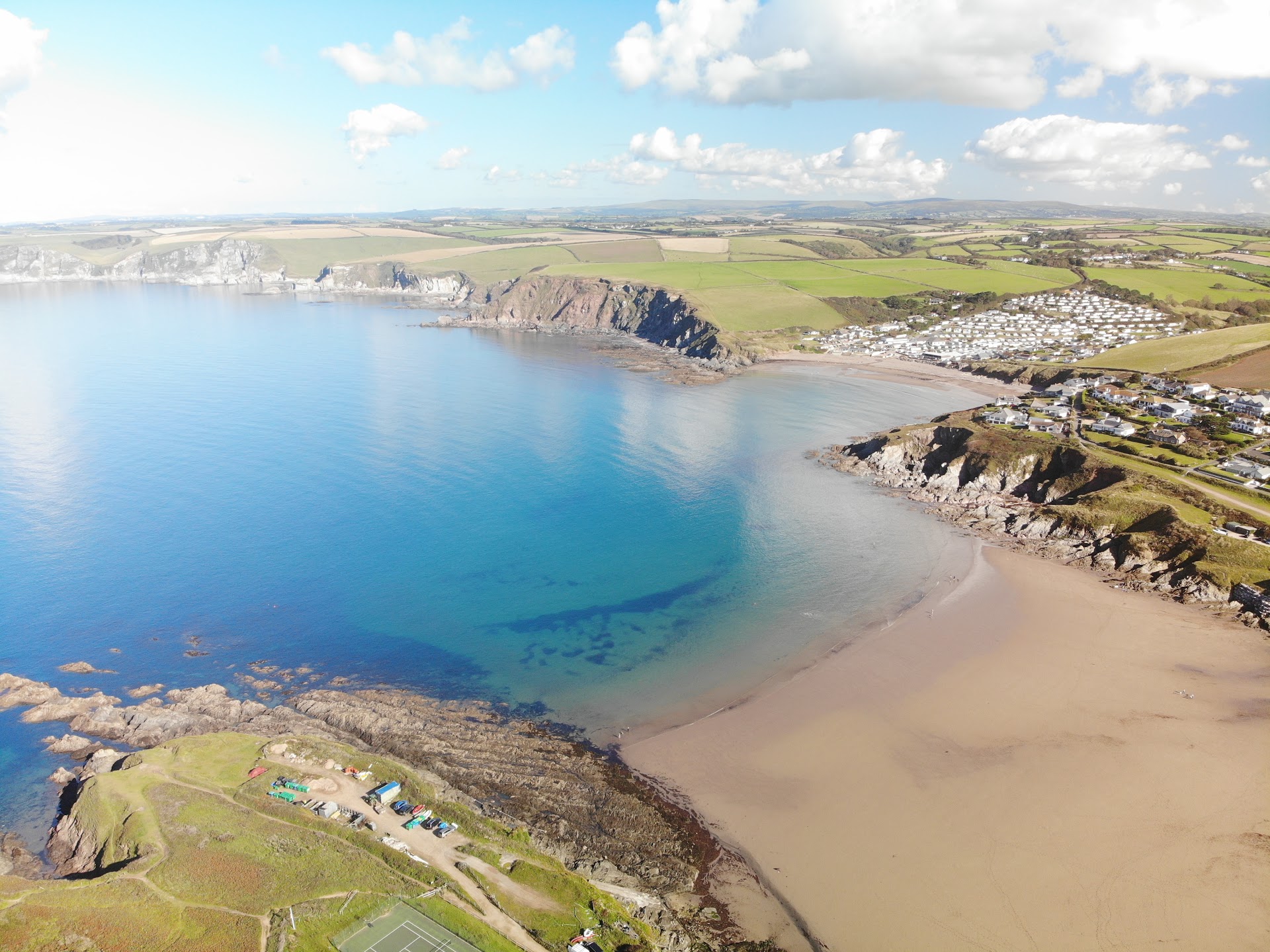 Bigbury-on-Sea dog-friendly beach, South Devon — seasonal dog access