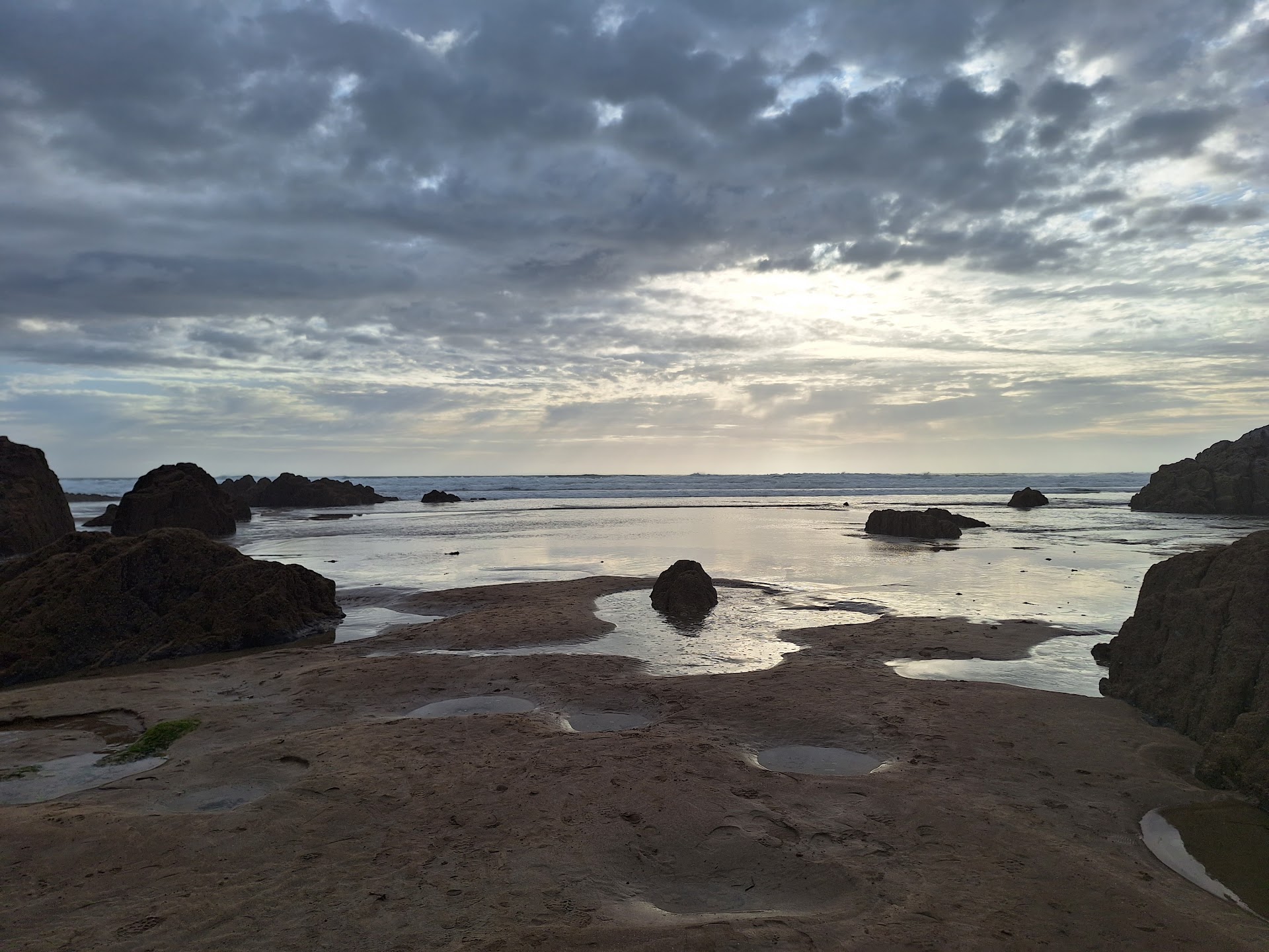 Combesgate Beach dog-friendly beach, North Devon — seasonal dog access