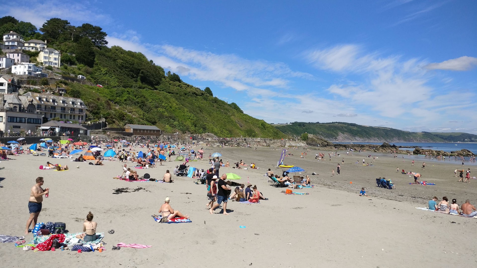 East Looe Beach dog-friendly beach, South Devon — seasonal dog access