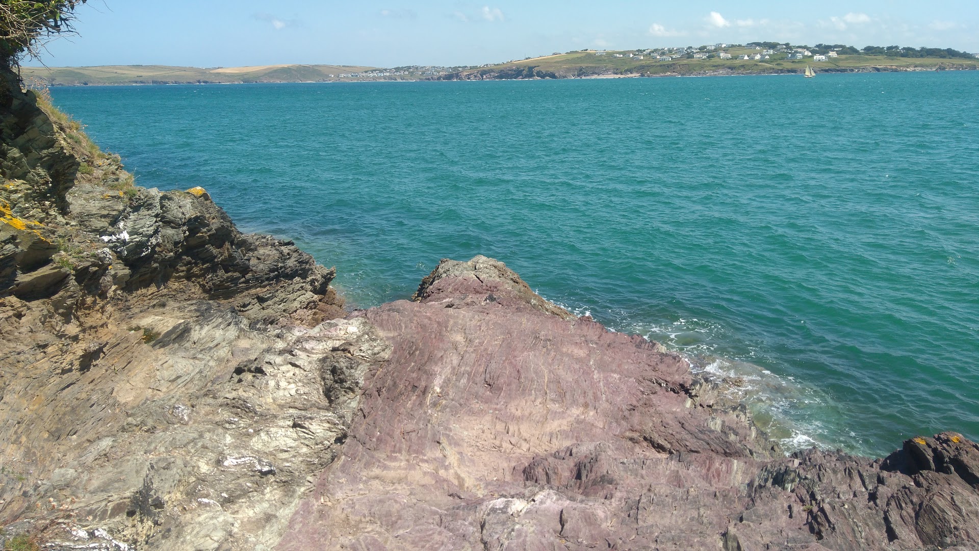 Greenaway Beach dog-friendly beach, Cornwall — year-round dog access